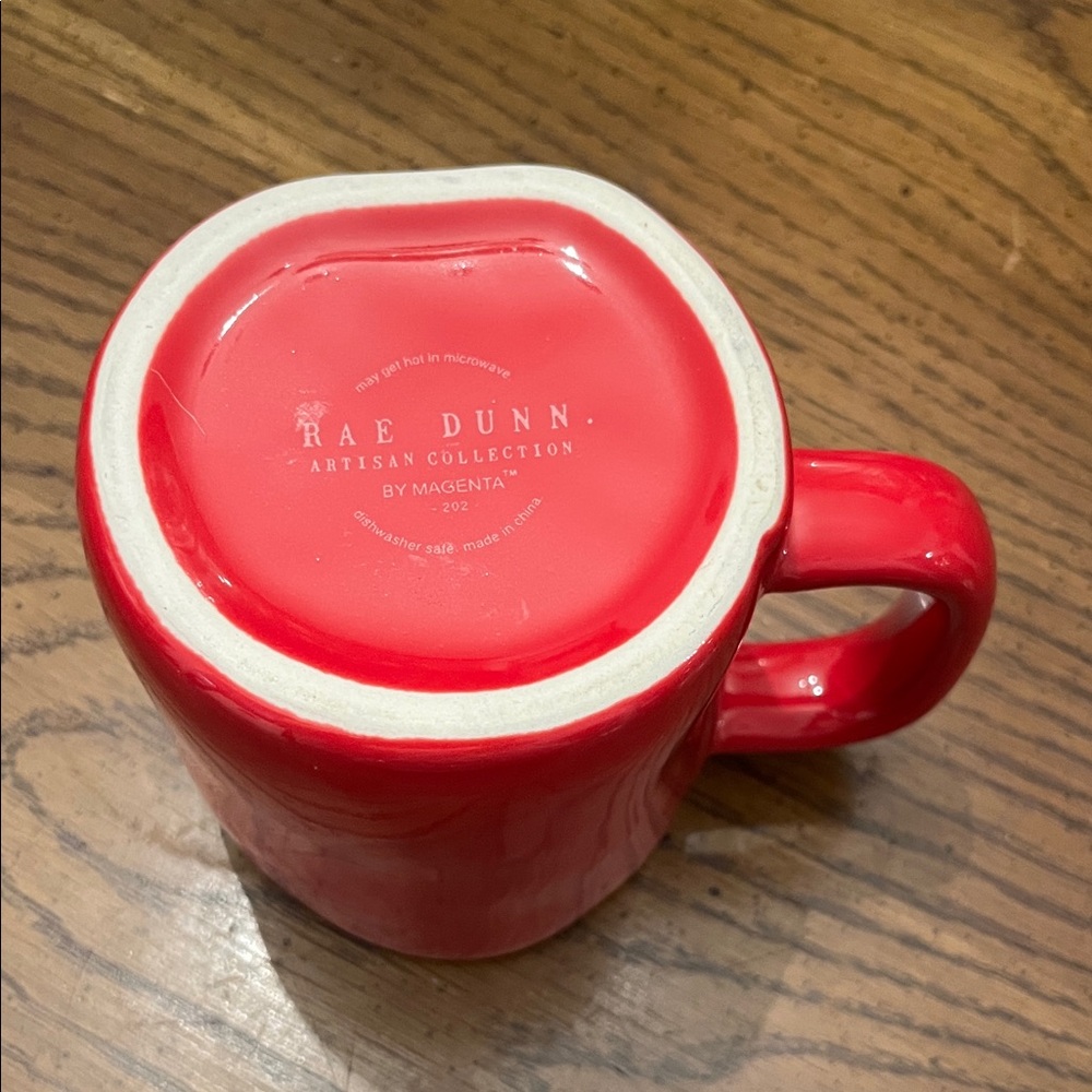 Red Ceramic Mug - Let It Snow - Picture 7 of 8